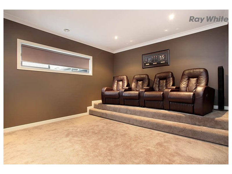 5 Kinetic Avenue, Hillside VIC 3037