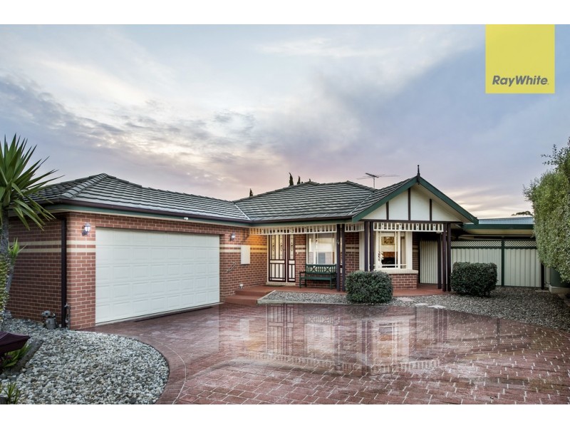 4 Holton Court, Hillside VIC 3037