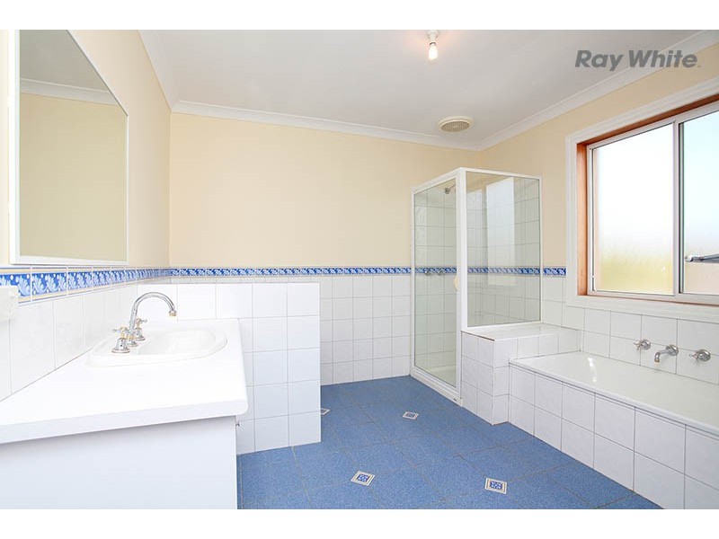 79 Australia Drive, Taylors Lakes VIC 3038