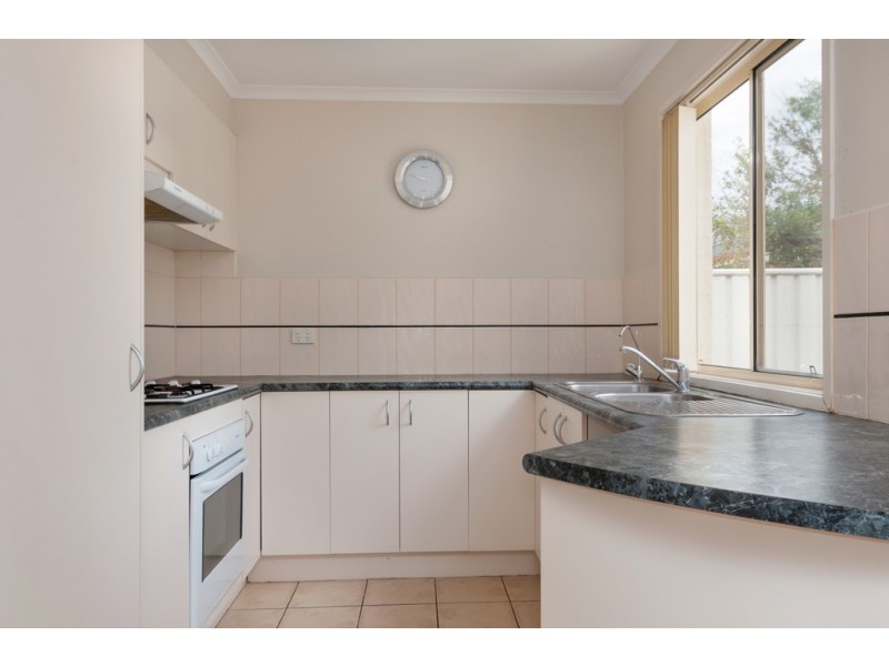 11 Caddick Gardens, Caroline Springs VIC 3023