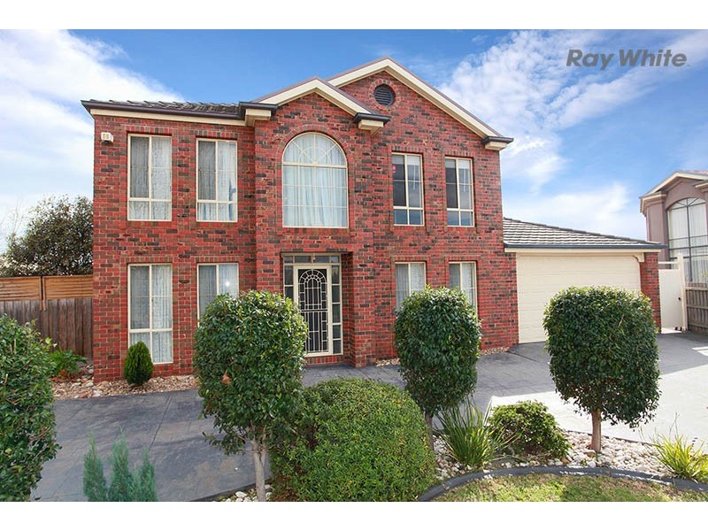 23 Pacific Place, Taylors Lakes VIC 3038