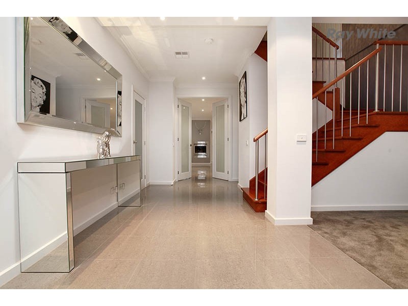 10 Morton Boulevard, Taylors Hill VIC 3037