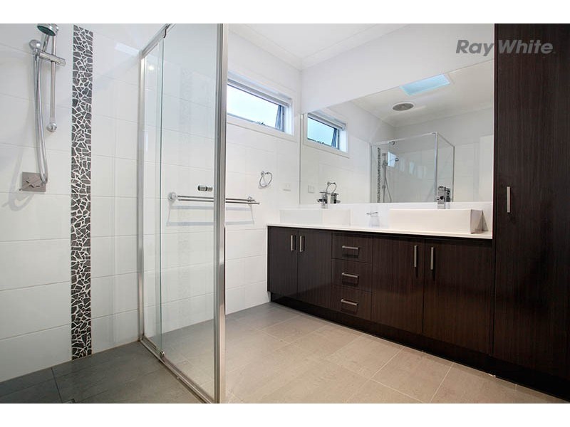 10 Morton Boulevard, Taylors Hill VIC 3037