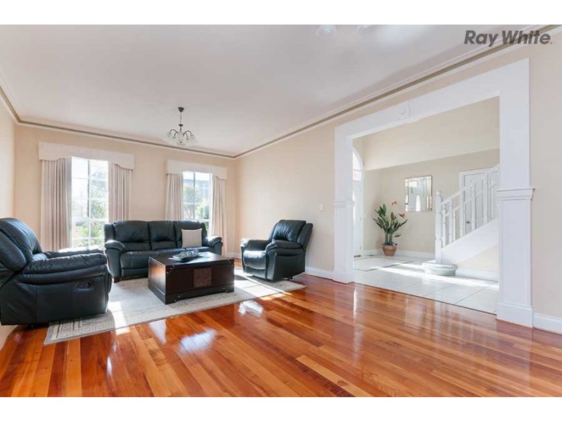 30 Tormorvey Avenue, Hillside VIC 3037