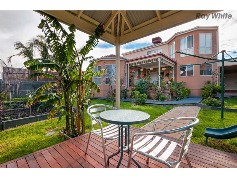 30 Tormorvey Avenue, Hillside VIC 3037