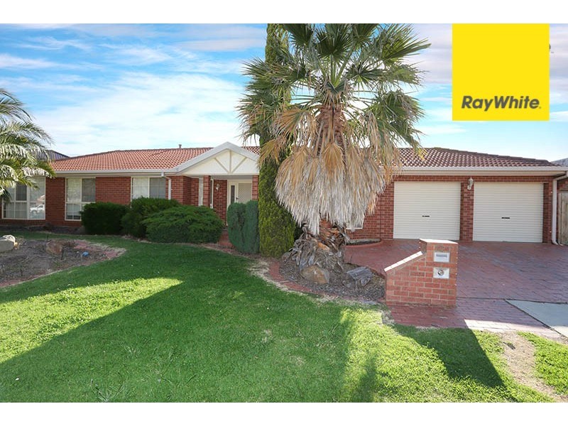 12 Jonathon Court, Taylors Lakes VIC 3038