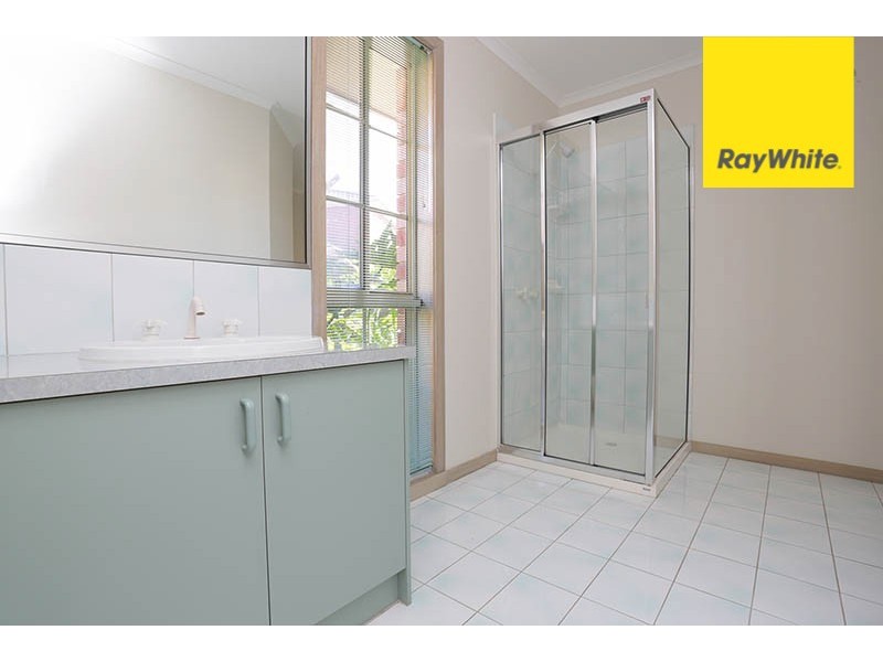 12 Jonathon Court, Taylors Lakes VIC 3038