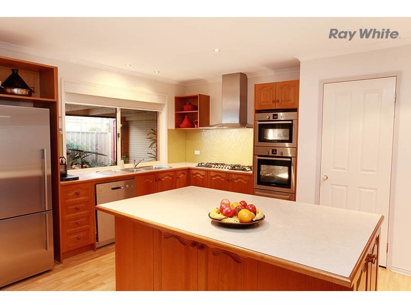 52 Lady Rose Crescent, Sydenham VIC 3037