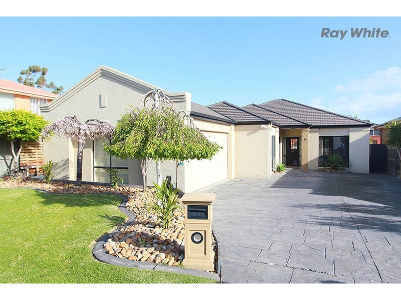 18 Whitmore Court, Hillside VIC 3037