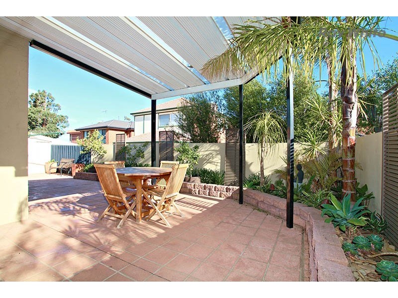 18 Whitmore Court, Hillside VIC 3037
