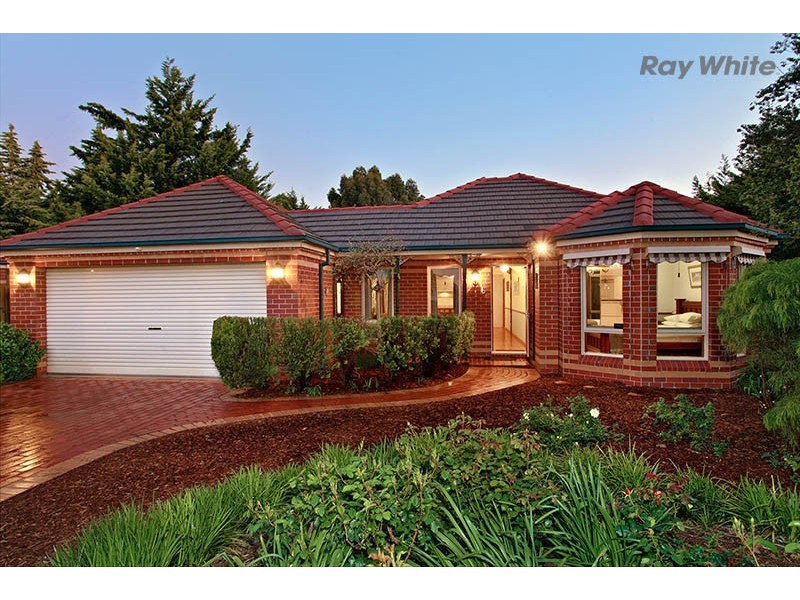 6 Tivoli Court, Taylors Lakes VIC 3038