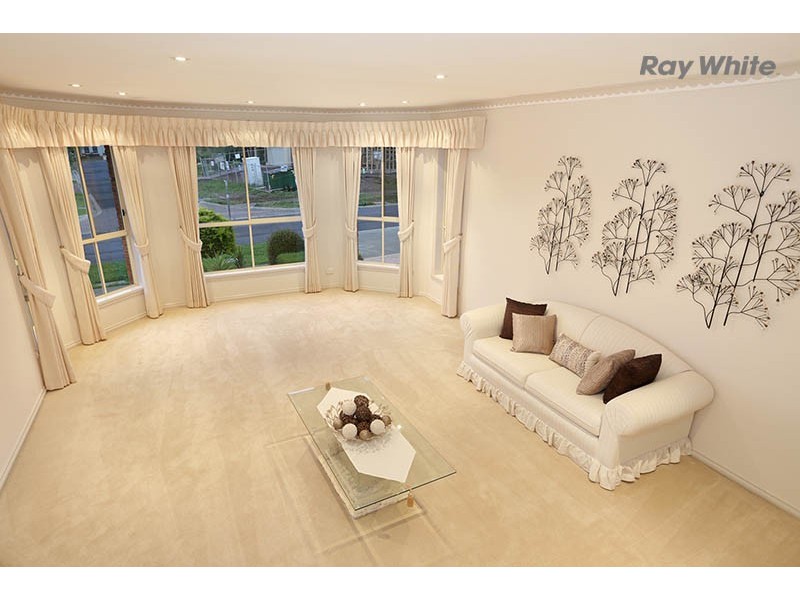 46 Blackman Crescent, Taylors Lakes VIC 3038