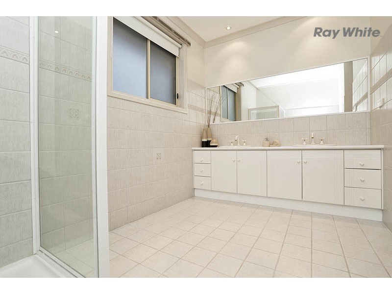 46 Blackman Crescent, Taylors Lakes VIC 3038