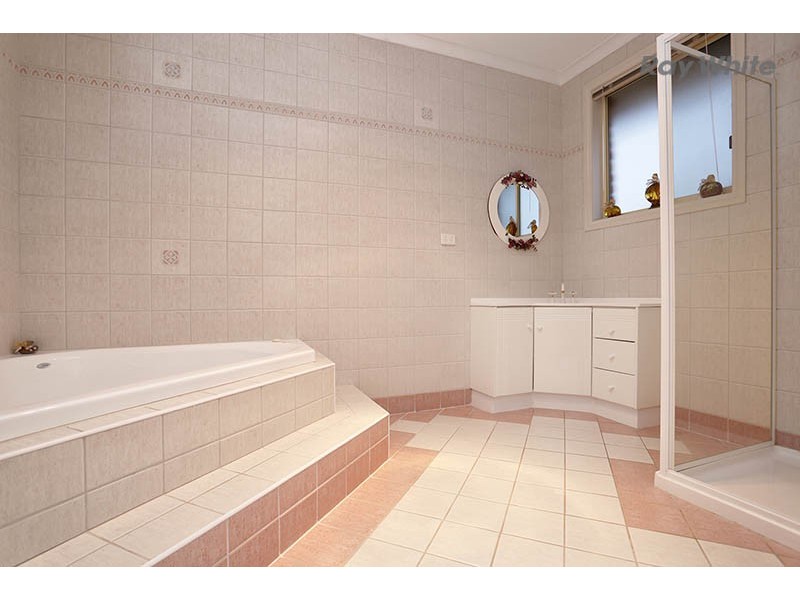 46 Blackman Crescent, Taylors Lakes VIC 3038