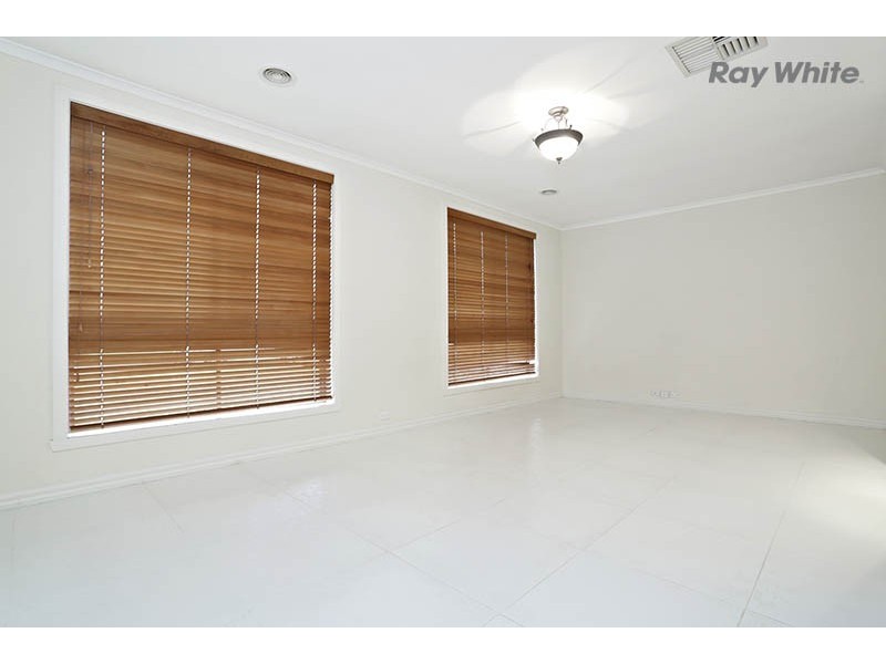 6 Rainbird Court, Keilor Downs VIC 3038