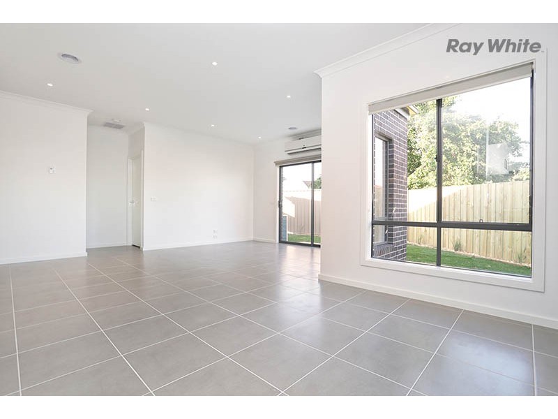 3/5 Heysham Place, Keilor Downs VIC 3038