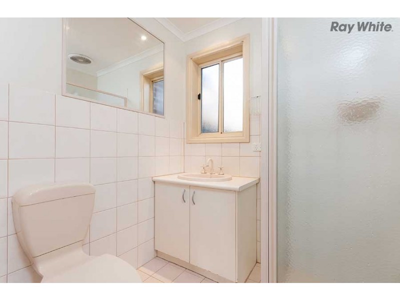 15 Goulburn Circuit, Caroline Springs VIC 3023