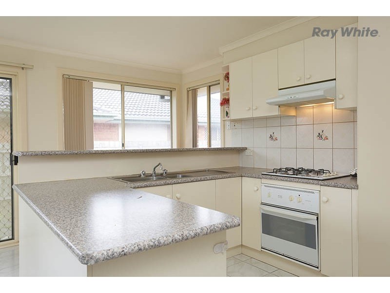17 Ahmet Place, Hillside VIC 3037