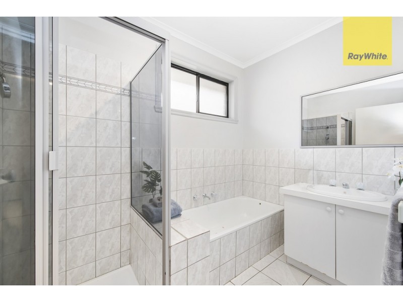 1/11 Kontek Way, Sydenham VIC 3037