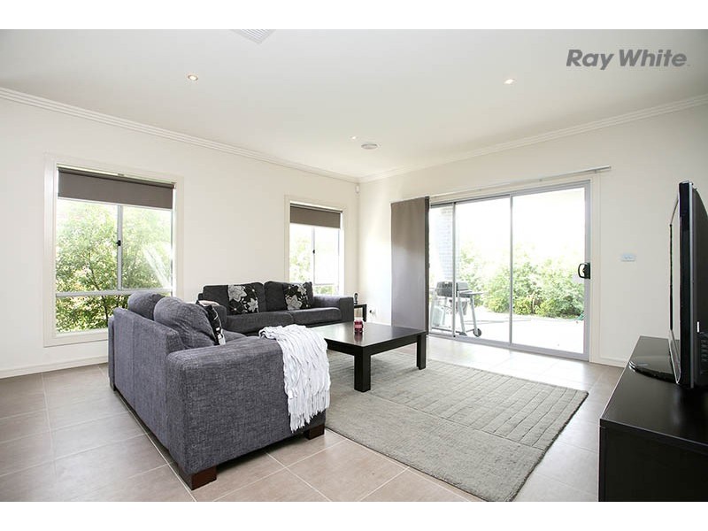 15 Whitelight Avenue, Epping VIC 3076
