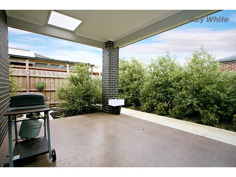 15 Whitelight Avenue, Epping VIC 3076