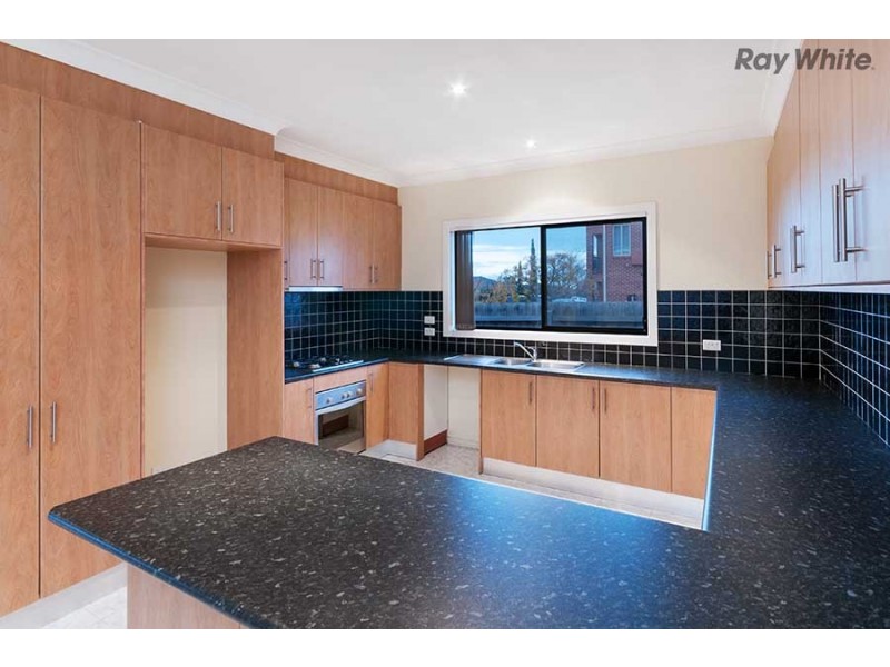 41 Jindabyne Avenue, Taylors Hill VIC 3037