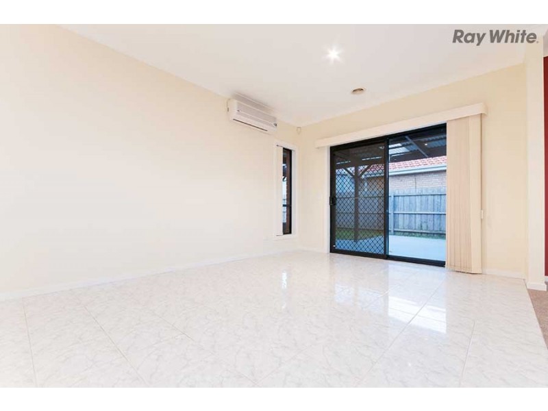 41 Jindabyne Avenue, Taylors Hill VIC 3037