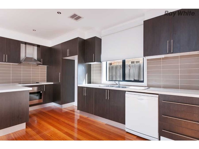 2/2a Lindenow Street, Maidstone VIC 3012