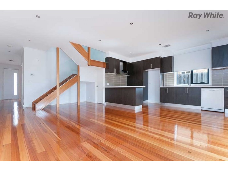 2/2a Lindenow Street, Maidstone VIC 3012