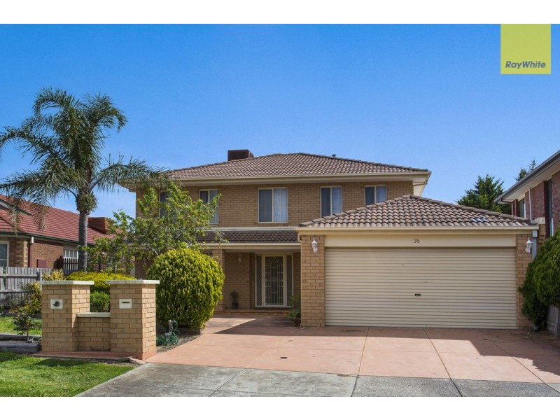 35 Tussock Crescent, Sydenham VIC 3037