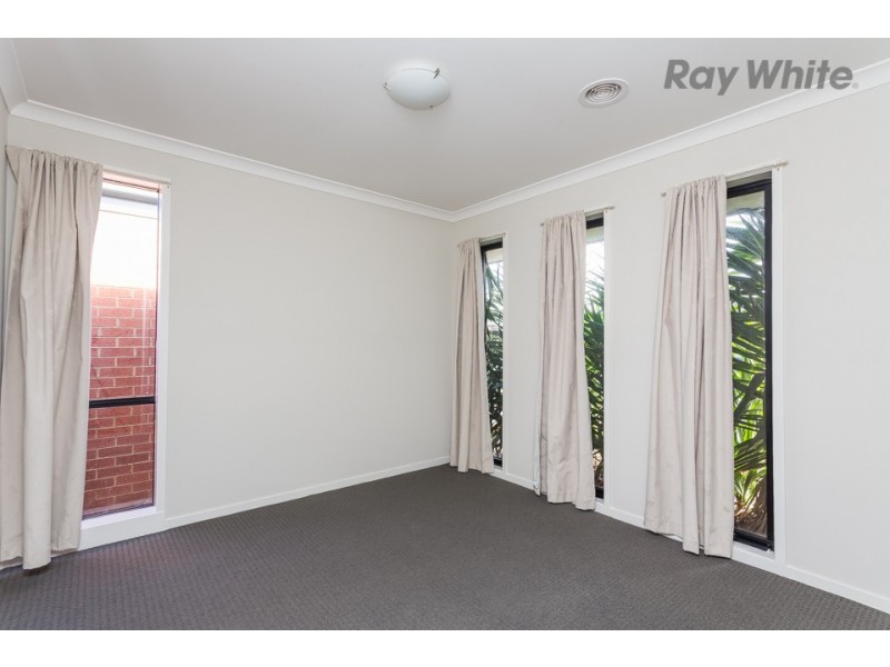 22 Carissa Road, Brookfield VIC 3338