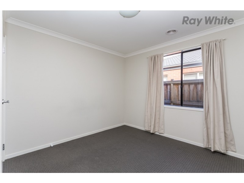 22 Carissa Road, Brookfield VIC 3338