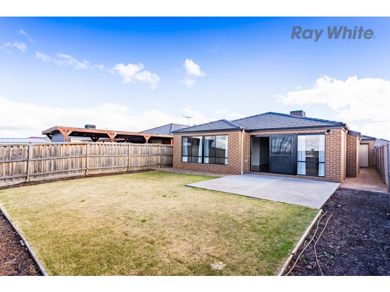 22 Carissa Road, Brookfield VIC 3338