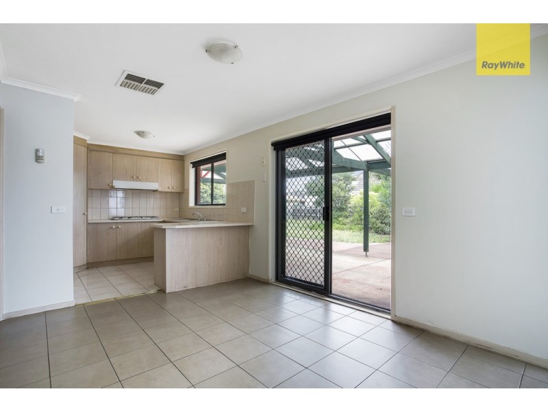 5 Michael Court, Hillside VIC 3037
