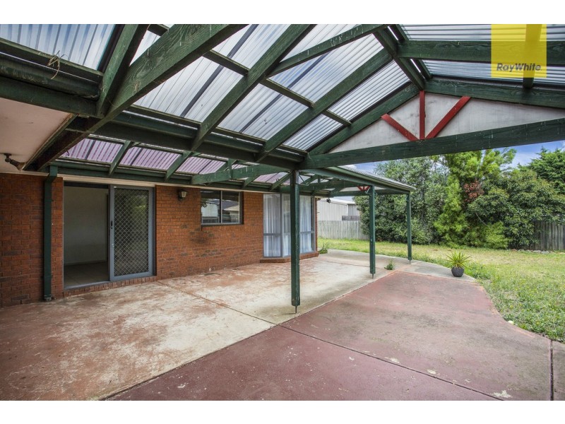 5 Michael Court, Hillside VIC 3037