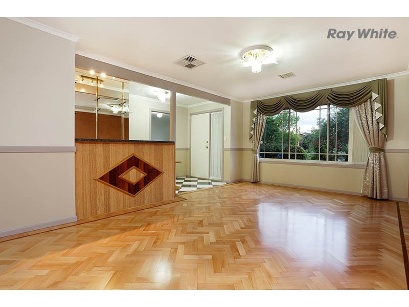 22 Bellbird Avenue, Taylors Lakes VIC 3038