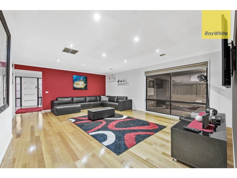 12 Marrowie Place, Taylors Hill VIC 3037