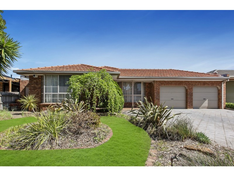 67 Parmelia Drive, Taylors Lakes VIC 3038