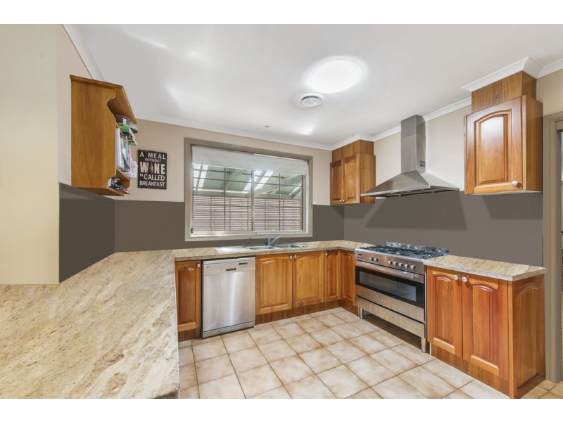 67 Parmelia Drive, Taylors Lakes VIC 3038