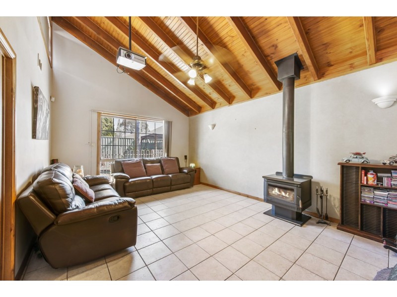 67 Parmelia Drive, Taylors Lakes VIC 3038