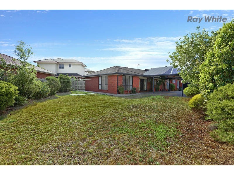 1 Thorogood Court, Taylors Lakes VIC 3038