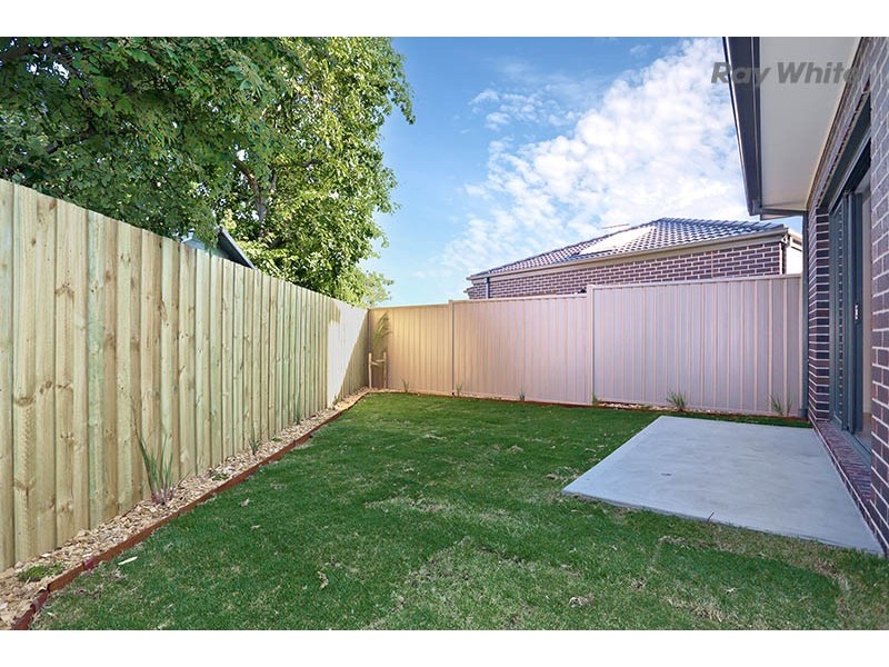 2/5 Heysham Place, Keilor Downs VIC 3038