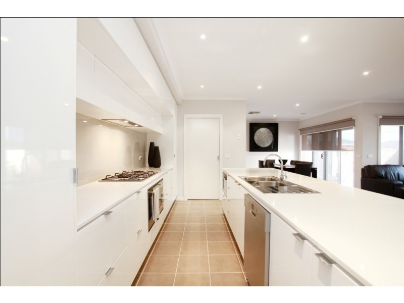 17 Jamieson Terrace, Taylors Hill VIC 3037