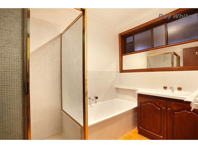 10 Dakar Court, Keilor Downs VIC 3038