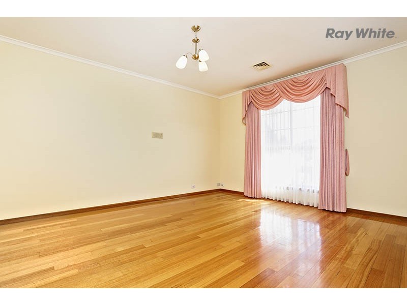 40 Saratoga Crescent, Keilor Downs VIC 3038