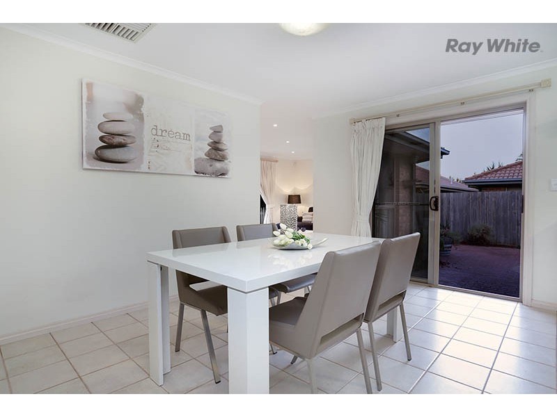 4 Contursi Drive, Sydenham VIC 3037