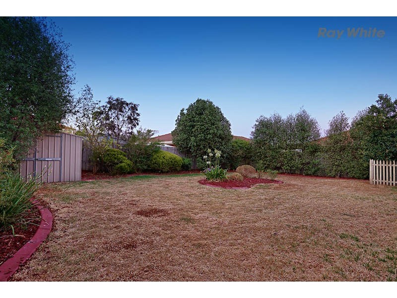 4 Contursi Drive, Sydenham VIC 3037