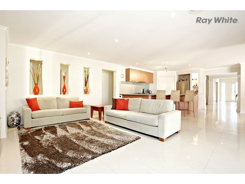 13 Windsor Court, Hillside VIC 3037