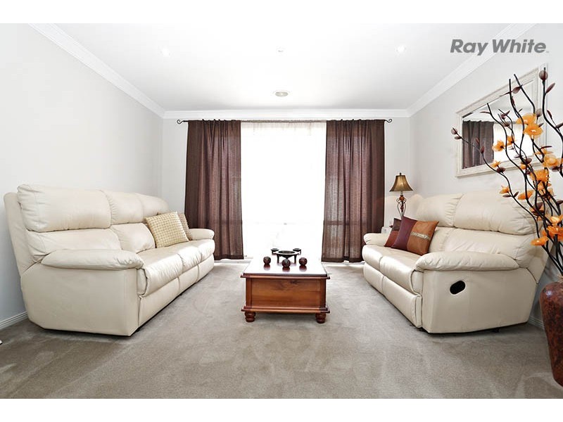 13 Windsor Court, Hillside VIC 3037