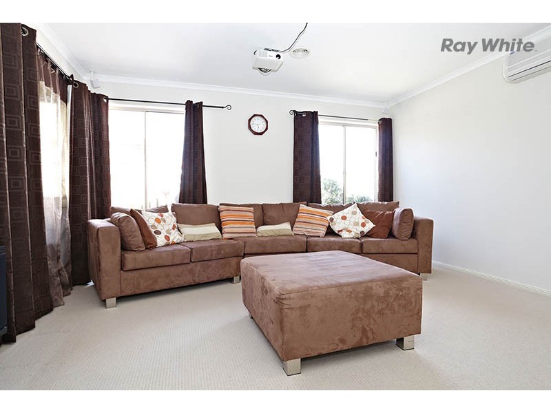 13 Windsor Court, Hillside VIC 3037